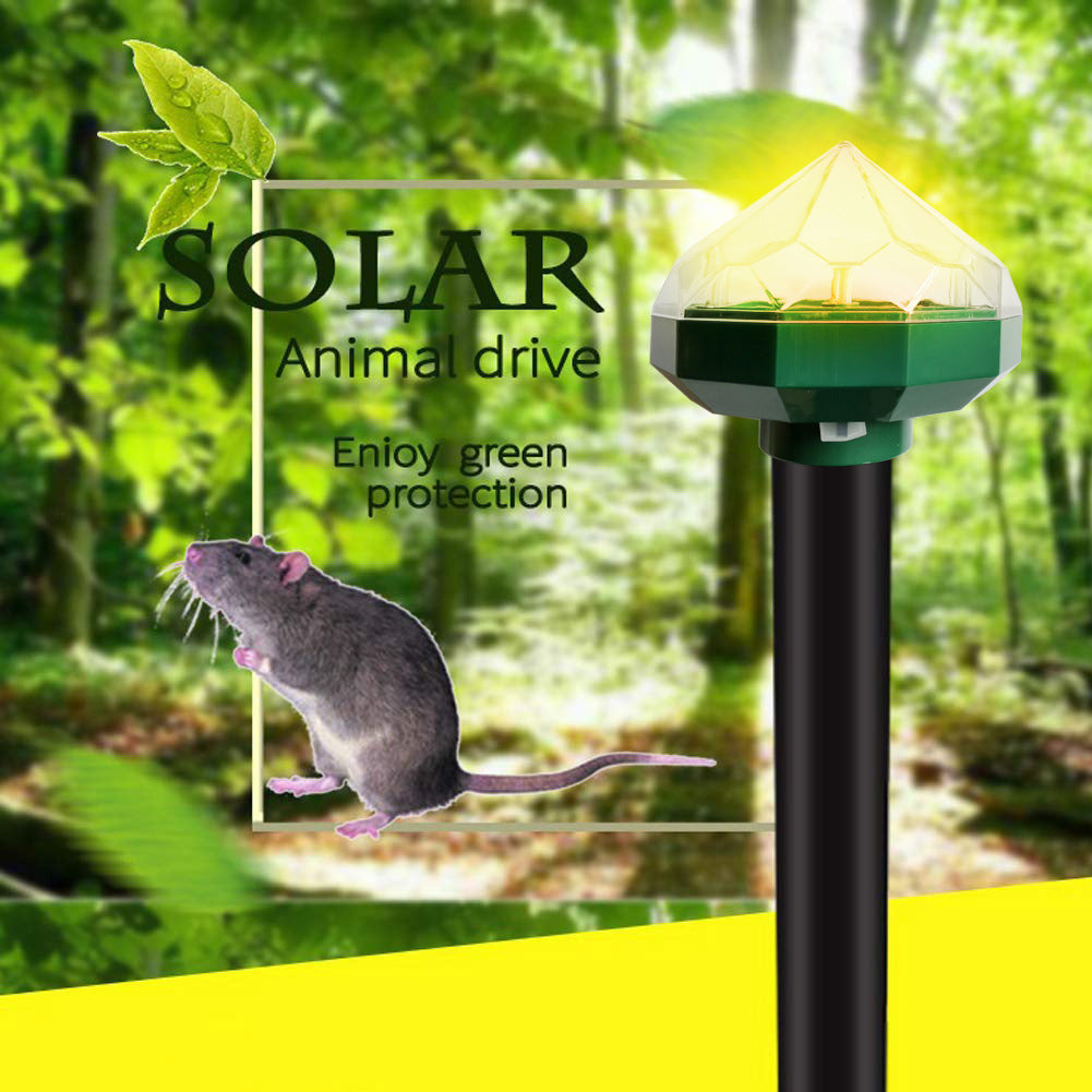 Diamond solar mouse repeller
