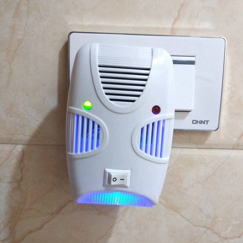 Upgraded Version Ultrasonic Pest Repeller - Image 3