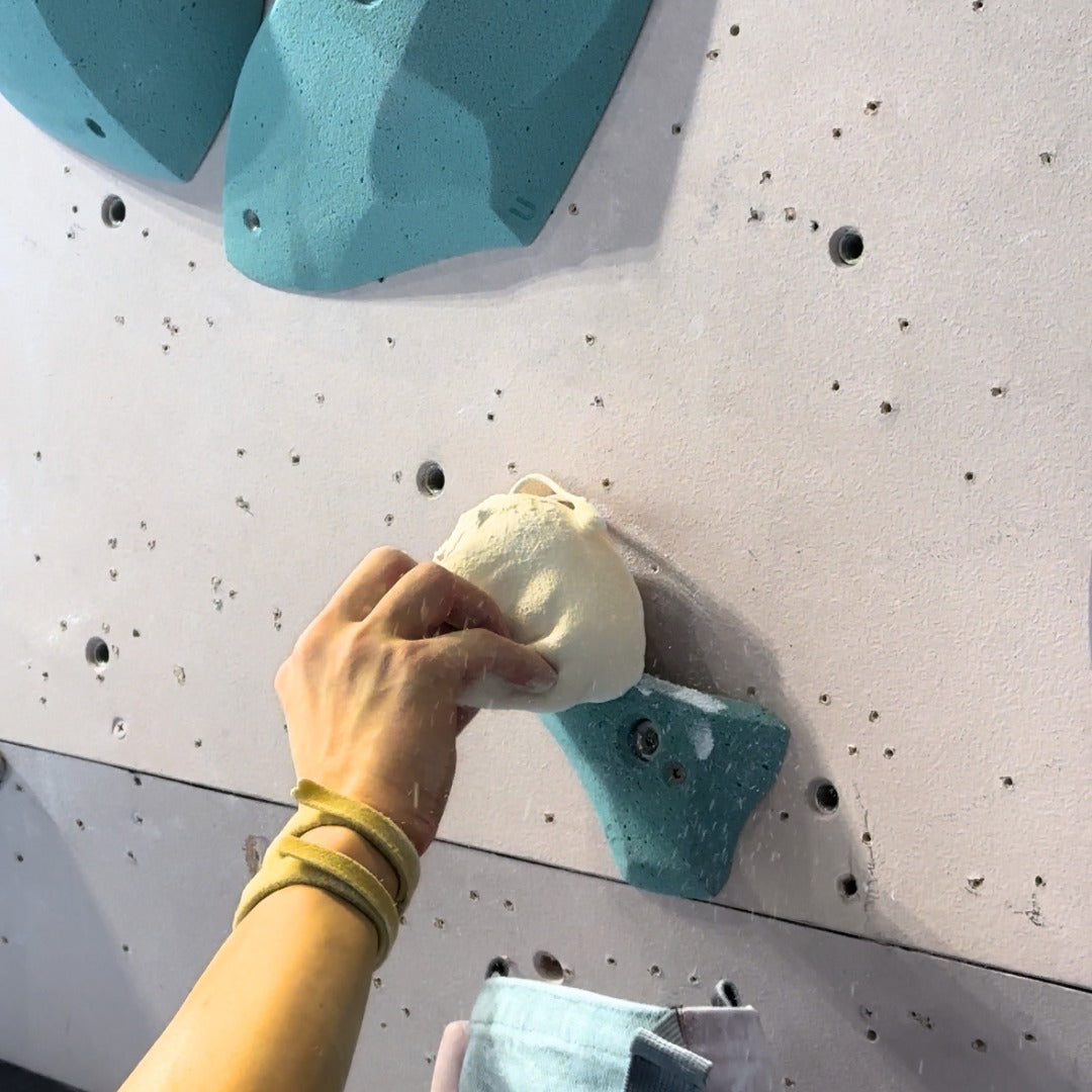 Premium Refillable Climbing Chalk Ball